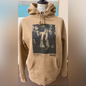 Women’s Jonas Brothers 2021 Remember This Tour Light Brown Hoodie Small